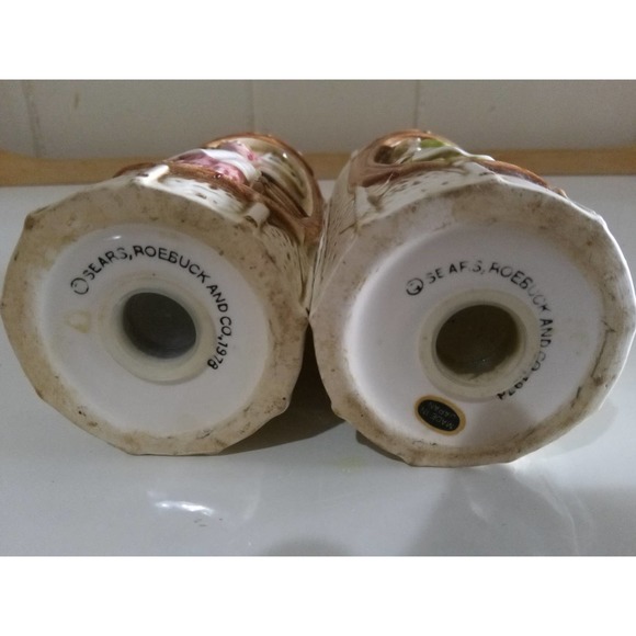 Sears Roebuck and Co, 1978 Vintage Salt and Pepper Shakers - Picture 4 of 5